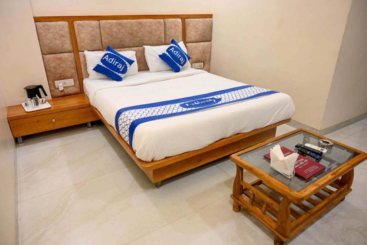 Adiraj Residency Hotel นาวีมุมไบ ภายนอก รูปภาพ