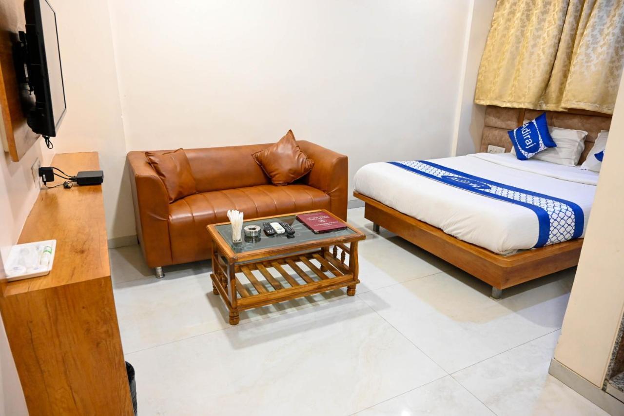 Adiraj Residency Hotel นาวีมุมไบ ภายนอก รูปภาพ