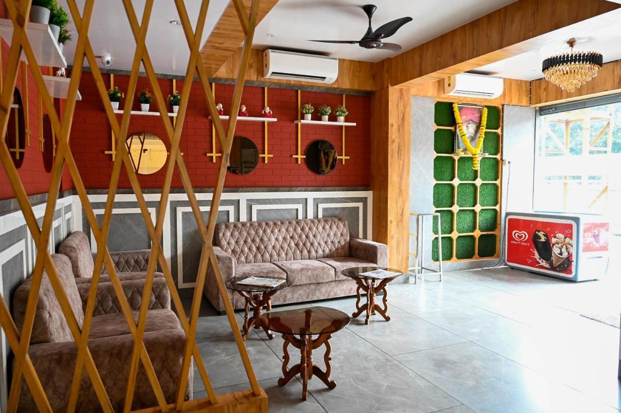 Adiraj Residency Hotel นาวีมุมไบ ภายนอก รูปภาพ