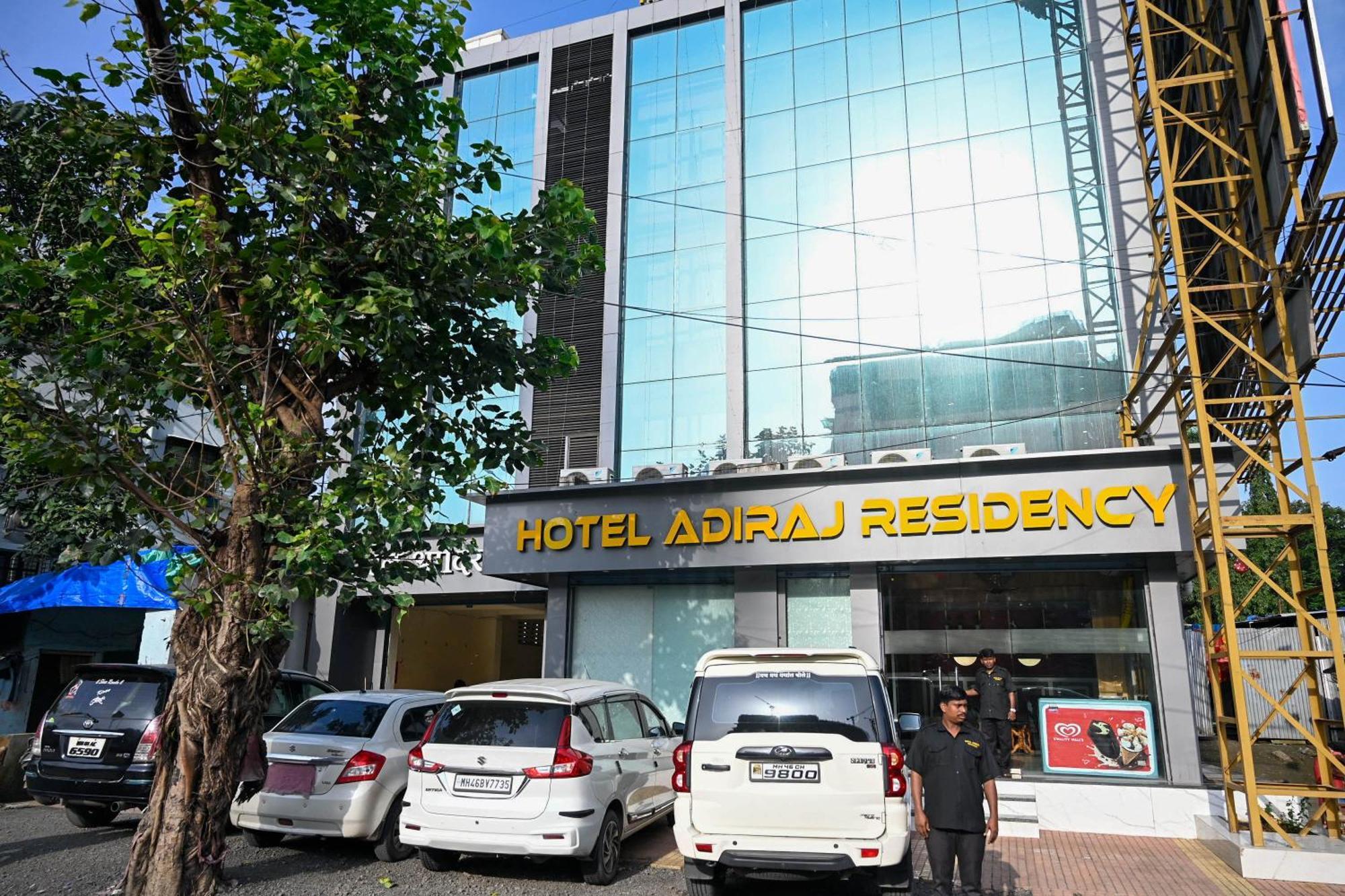 Adiraj Residency Hotel นาวีมุมไบ ภายนอก รูปภาพ