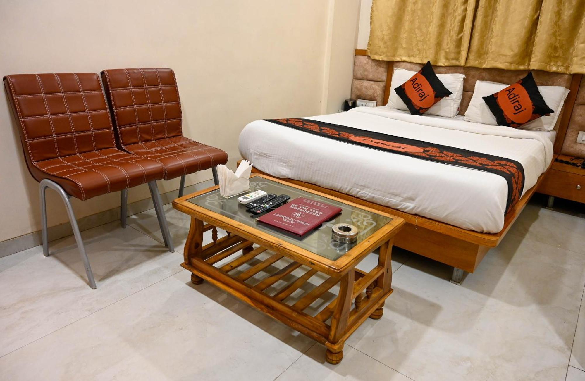 Adiraj Residency Hotel นาวีมุมไบ ภายนอก รูปภาพ
